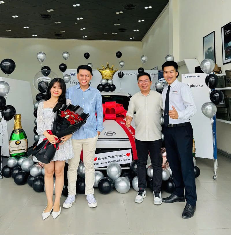 Bàn giao xe Hyundai Trường Chinh