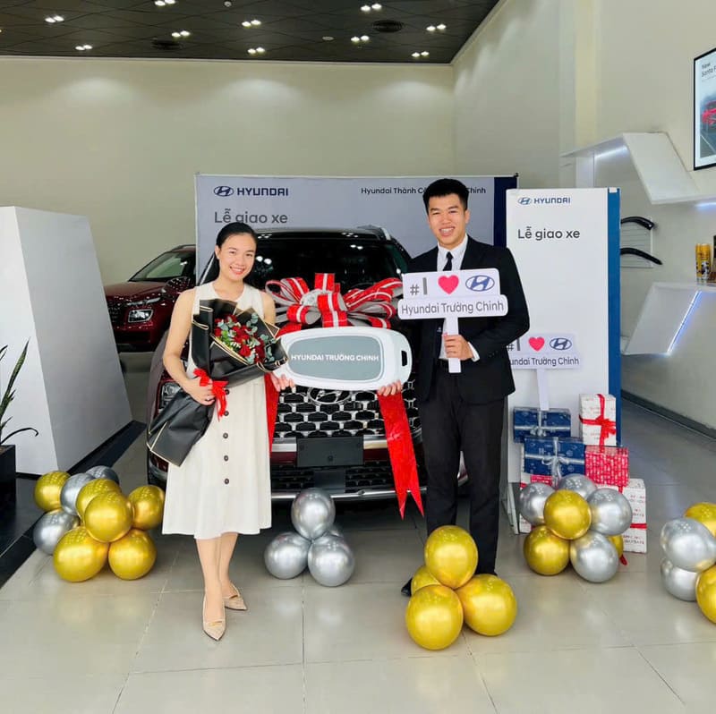 Bàn giao xe Hyundai Trường Chinh