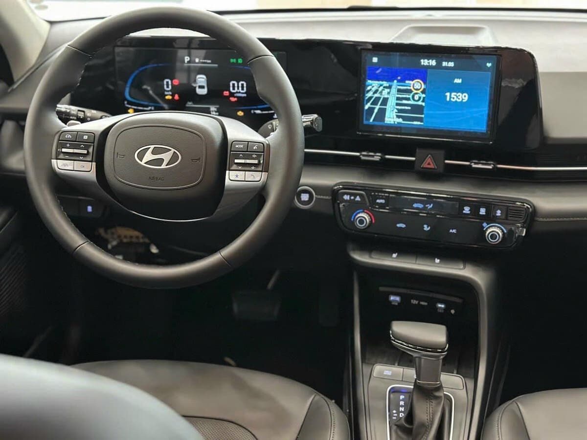 Hyundai Accent 2025 - Vô Lăng