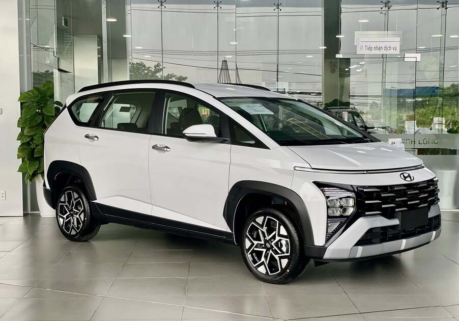 Ngoại thất Hyundai Stargazer X Màu Trắng